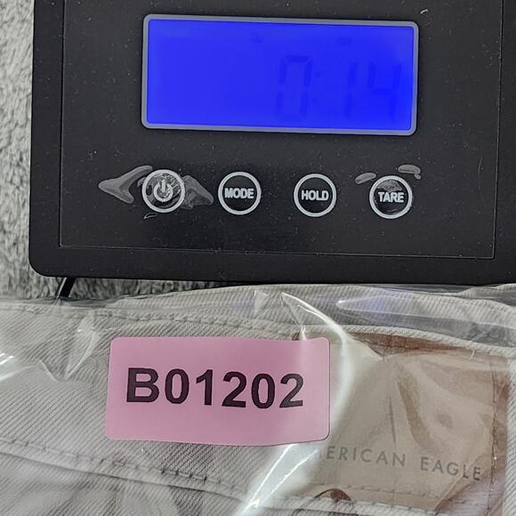 American Eagle Jeans Womens 6 SHORT Beige Distressed Stretch High Rise Jegging - Picture 15 of 15